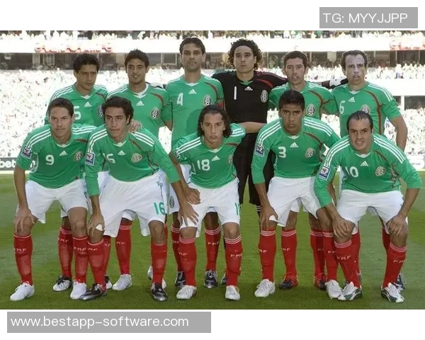 墨西哥足球明星教练的辉煌历程与执教风格全解析 墨西哥足球明星教练的辉煌历程与执教风格全解析