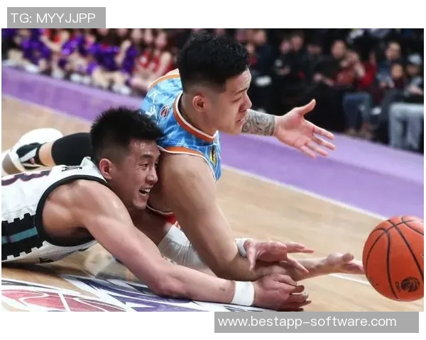 广州排球队包夹战术解析与其在排球比赛中的应用探讨